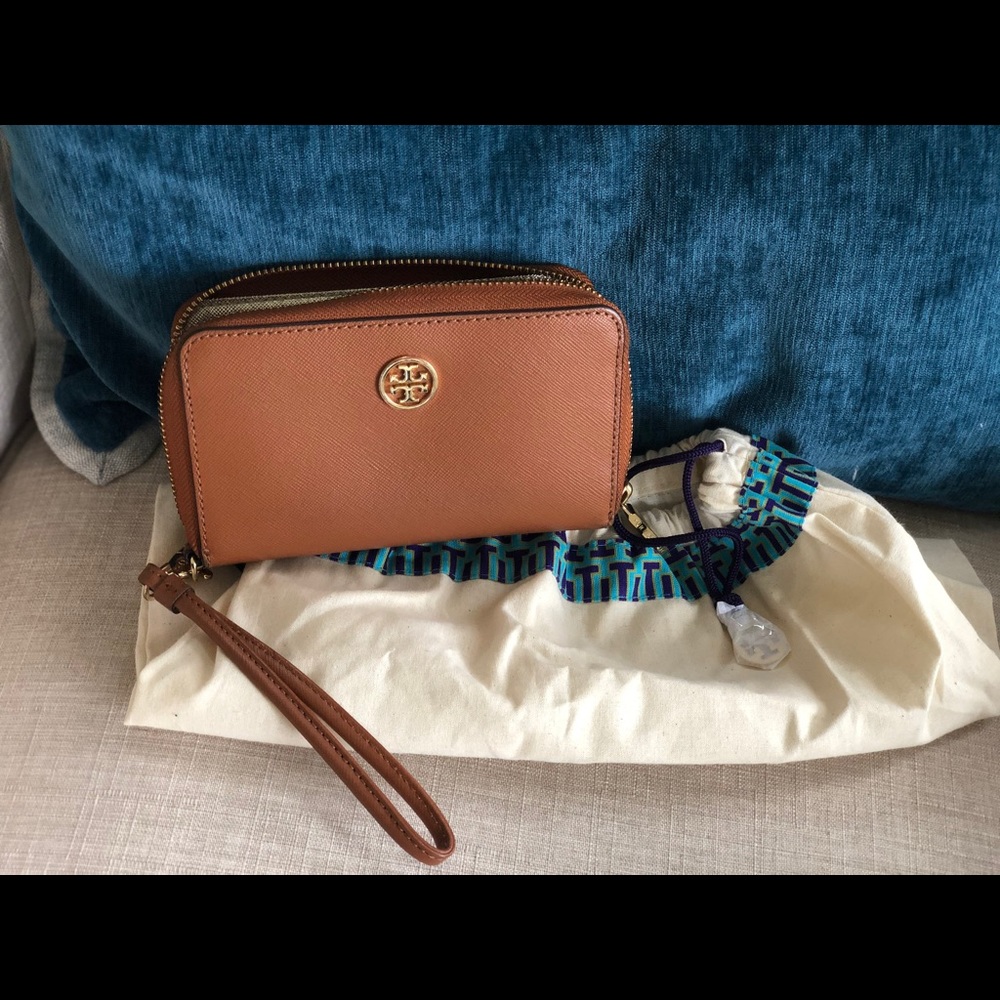 Tory Burch Wrist Wallet